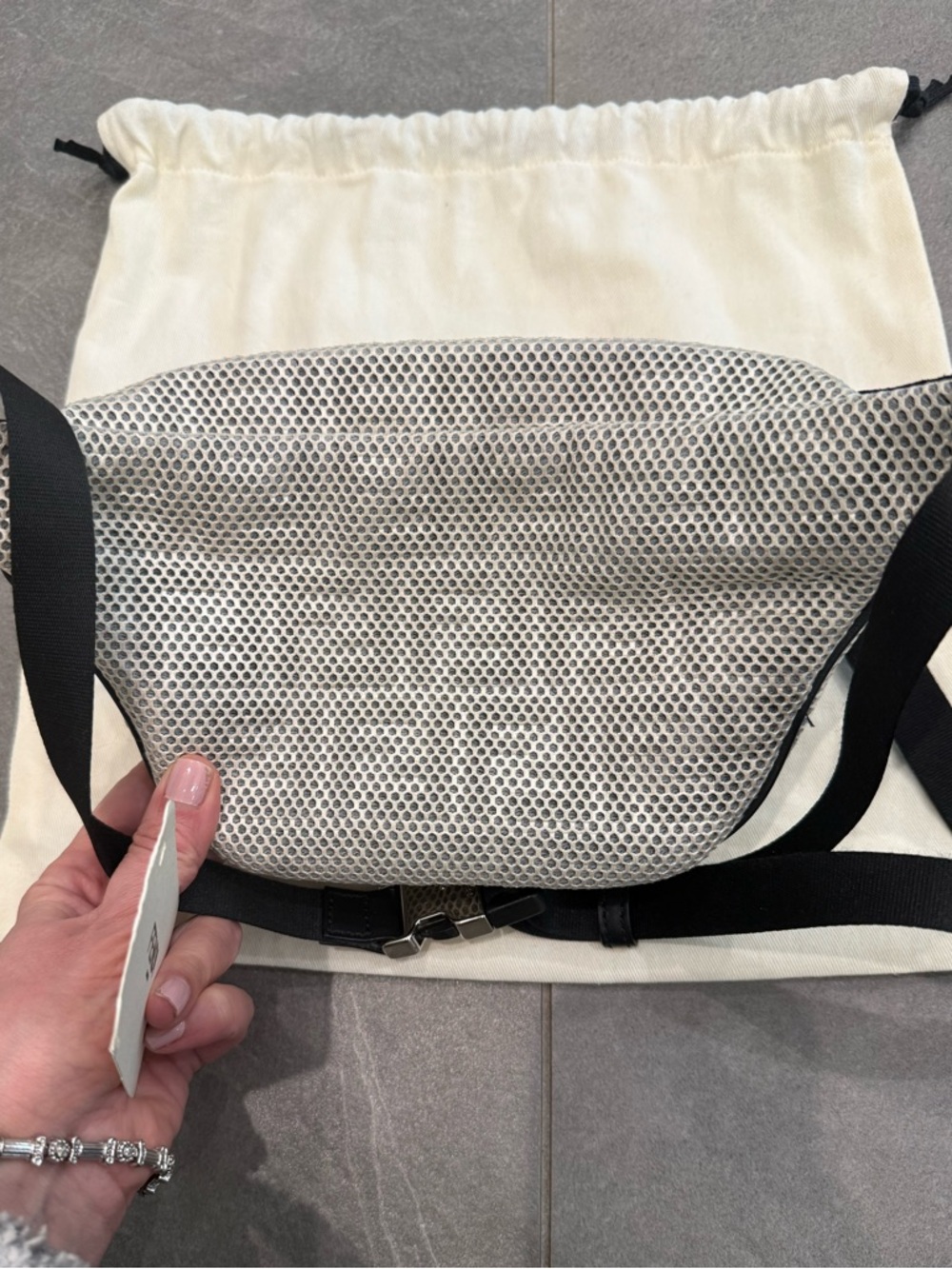 Fendi mesh nylon over FF signature logo Bum Bag crossbody adjustable strap - Picture 4 of 13